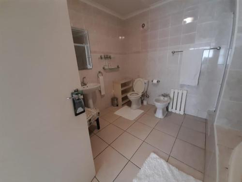 Bathroom, Au Plais De Langebaan at Palm Tree Villa in Langebaan