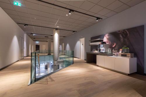 Postillion Hotel Amsterdam - main image