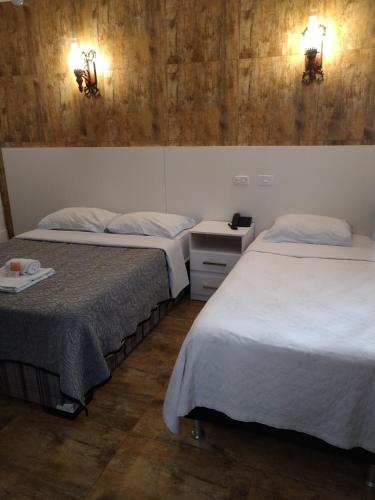 1 double bed, 1 twin bed