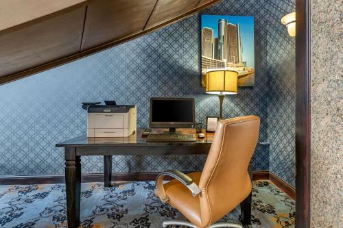Comfort Suites Southgate-Detroit in Southgate, USA