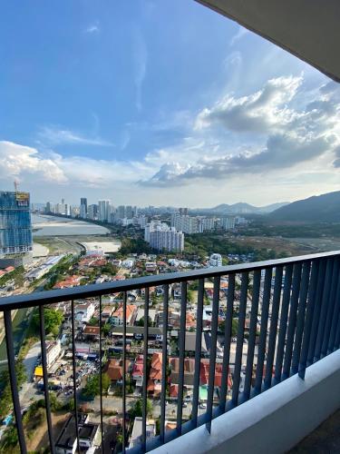 The Landmark - 800 sqf Studio with Balcony