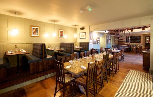 Restaurant, Kew Gardens Hotel in Twickenham