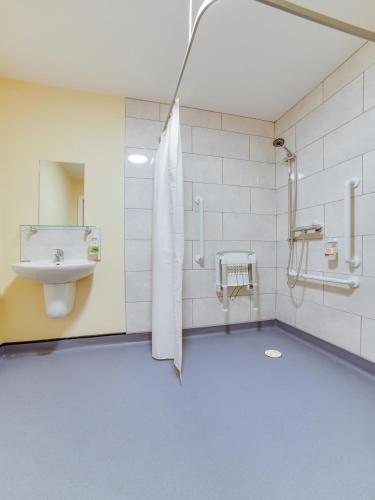 Standing Stones Lodge - image 6