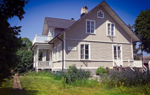 Three Pheasants Boutique Bed and Breakfast - image 13