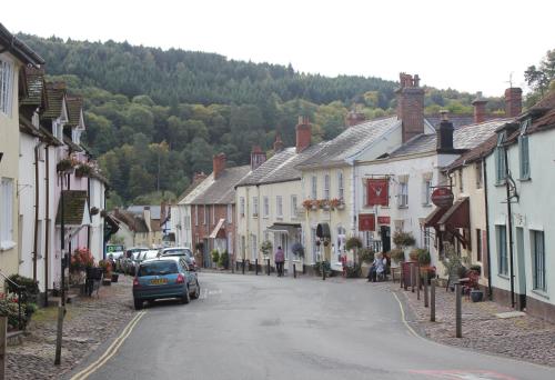 Létesítmények, Exmoor House in Dunster