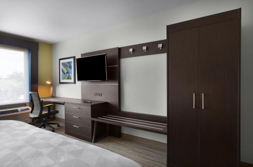 Holiday Inn Express - Lake Park, an IHG Hotel