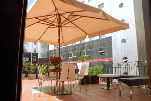 B&B Mini Hotel Incity-close train station and port- - 발코니/테라스
