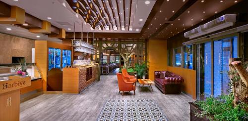 ไนต์คลับ, โรงแรมเดอะ เมอร์ลอต (The Merlot Hotel) in เอสกีเชฮีร์