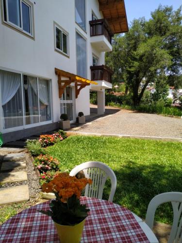 Jardín, Villa Gruntal Hospedaria in Treze Tílias