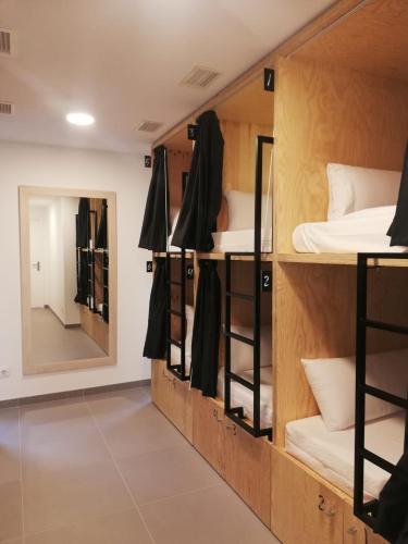 VTZ The Botanic Hostel