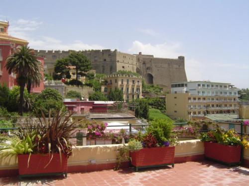 Nearby attraction, Una terrazza sul golfo in Vomero