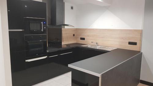 virtuve, appart confort croix lille in Croix