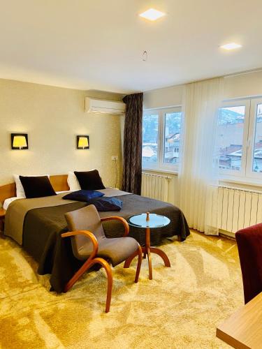 1 queen bed