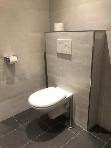 First Class Residence - image 8
