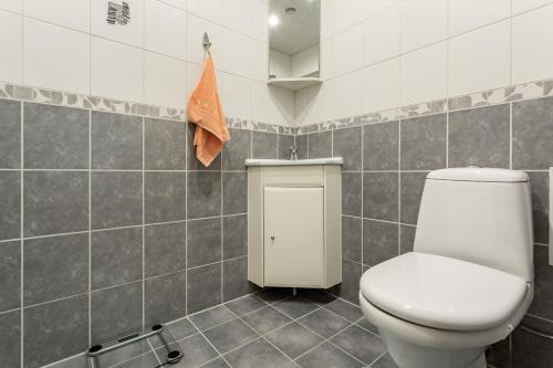 3 room central apartment 90m2 free parking