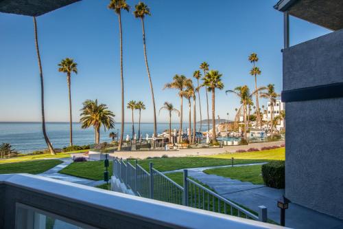 SeaCrest OceanFront Hotel
