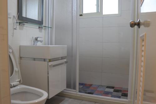 Ванная комната, Yu Shou Hao Hsien Guesthouse in Поселок Сиуолин