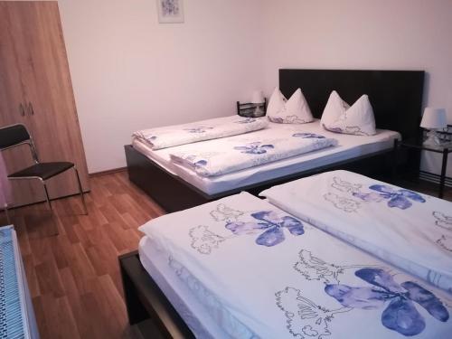 Isas Apartment - image 6