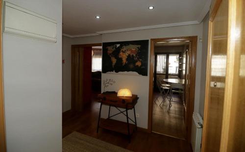  Apartamento , wifi y garaje cerca del centro, Unterkunft in Oviedo