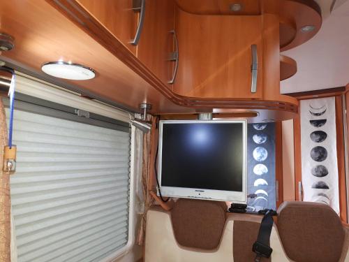 Luna Trips RVs & Campers Road Trip Network - image 13