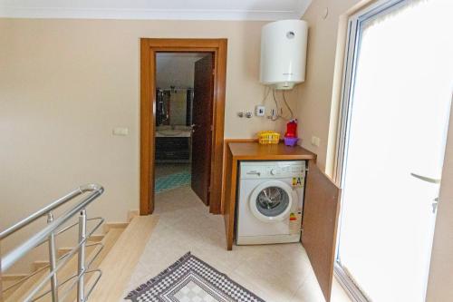 Paradise Town Villa Marina - image 8