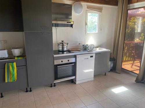 Kitchen, Villa piscine la Cafeiere in Lamentin