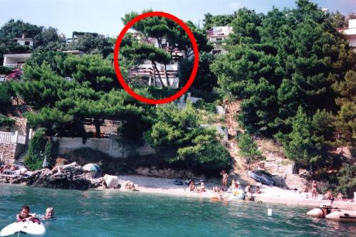 Apartments by the sea Stanici Omis - 4585