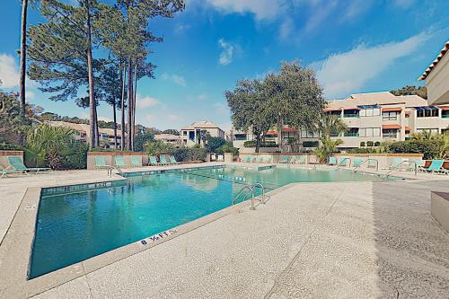 New Listing! Anchorage Villa with Pool & Hot Tub villa - image 6