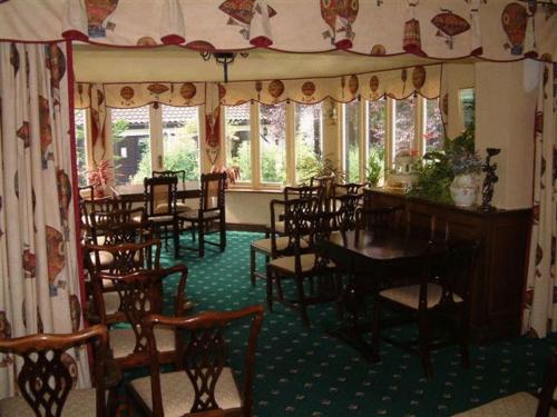 Krogs/atpūtas telpa, West Lodge Hotel in Aston Clinton