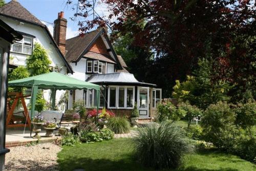 West Lodge Hotel - image 12