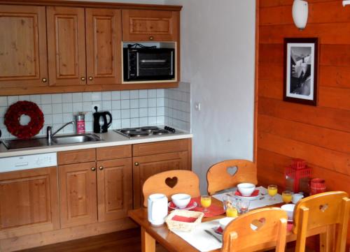 Chalets de la Ramoure Valfrejus 2P4 gîte à louer Le Lavoir
