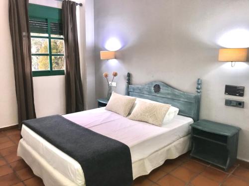 Hotel Almagro - image 10
