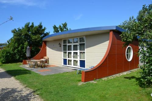 Bungalow 8 personen - image 4