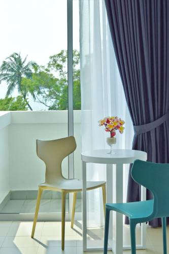 AVI邦咯海灘度假村 (AVI Pangkor Beach Resort) in 邦咯島