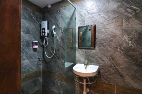 Bathroom, UrbanStay Industrial near Gua Gek Lok Tong Limestone Cave