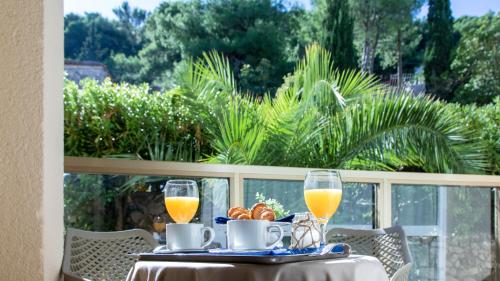 Hotel Vis Room Type - Standard Double/Twin Room with Balcony