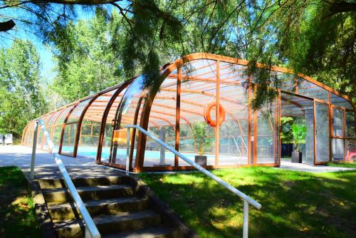 Swimming pool, Gereby Kuria Hotel es Lovasudvar in Lajosmizse