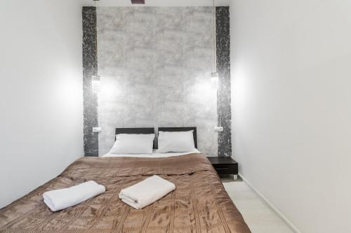 Black and Red squares apartment