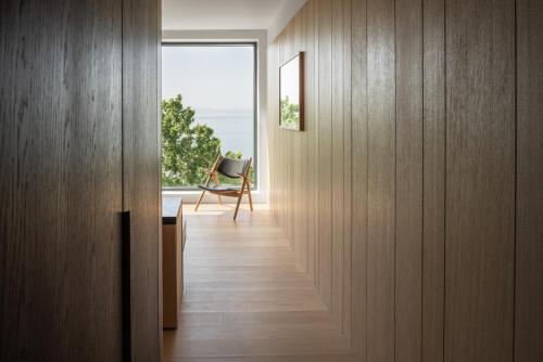 Deluxe Panoramic Double Room with Sea View image 6