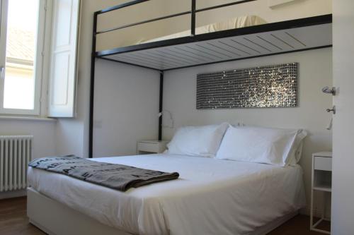  Palazzo della Torre Elegant Apartment in Como in Como