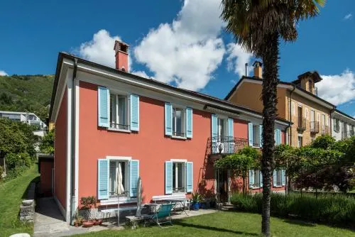 B&B villa sempreverde in Locarno, Schweiz