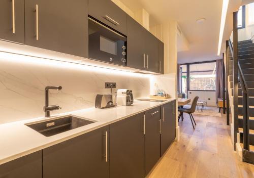 BILBAO METROPOLITAN by STAYNN APARTMENTS