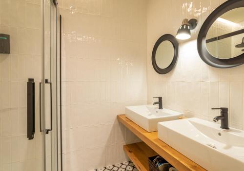 BILBAO METROPOLITAN by STAYNN APARTMENTS