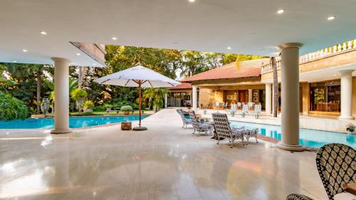 Christies at 32 on Russell, Nelspruit (fotografie 9)