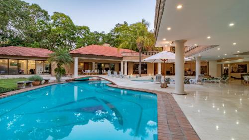 Christies at 32 on Russell, Nelspruit (fotografie 7)