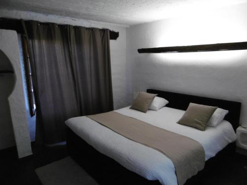 Chambre double, salle de bain privée