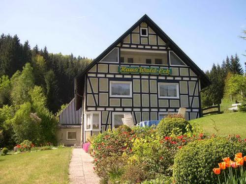 B&B Schmallenberg - Haus Wald-Eck - Bed and Breakfast Schmallenberg