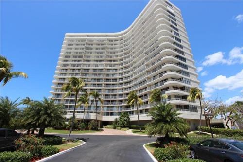 SST3-1904 - South Seas Tower condo - image 5
