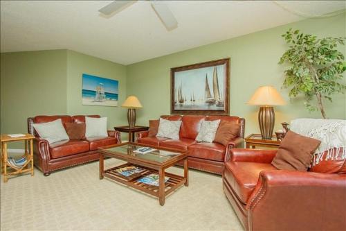 SST4-1101 - South Seas Tower condo - main image