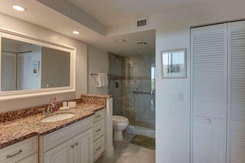 SST4-808 - South Seas Tower condo - main image